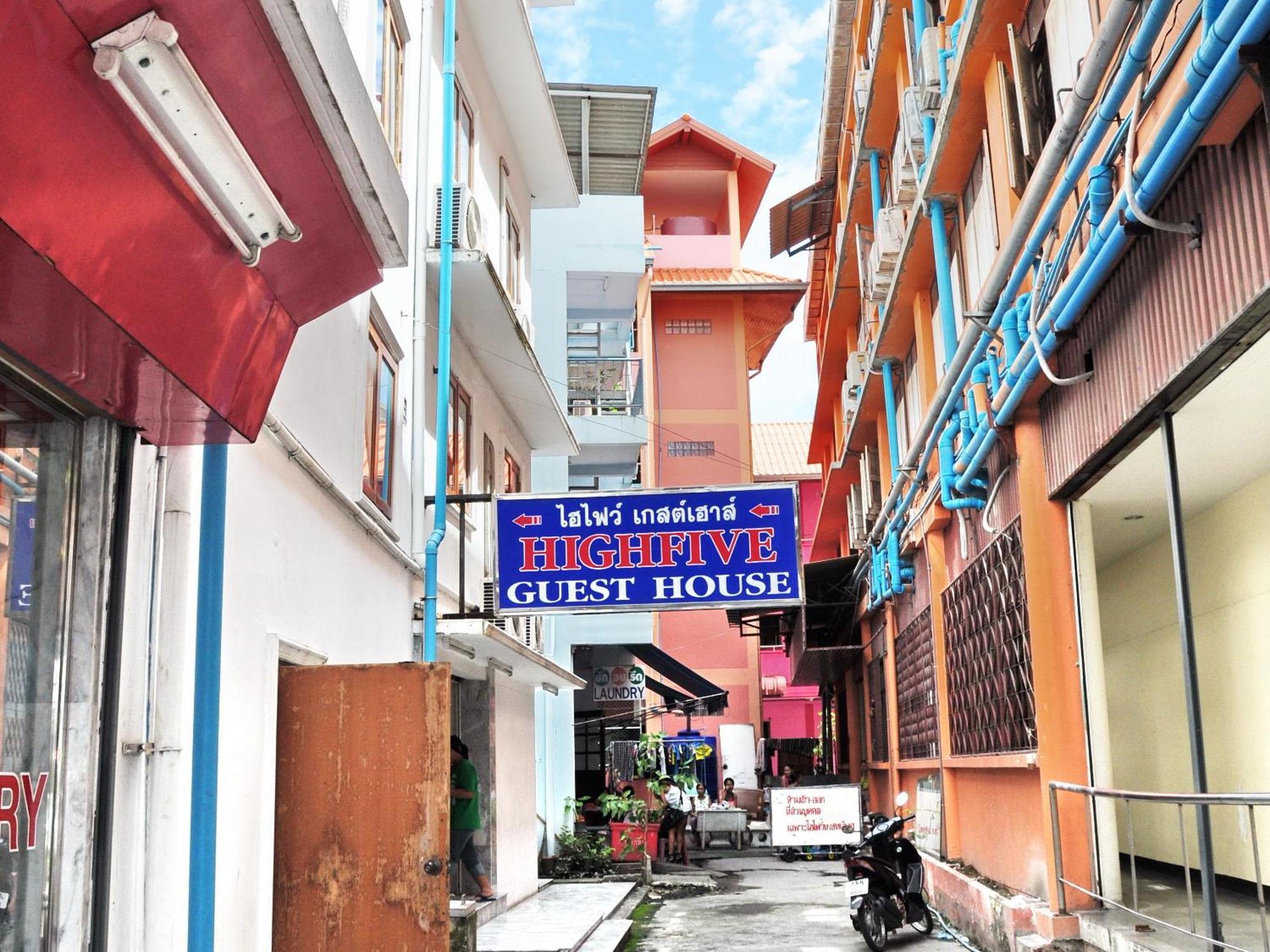 Highfive Guest House Pattaya Exterior foto